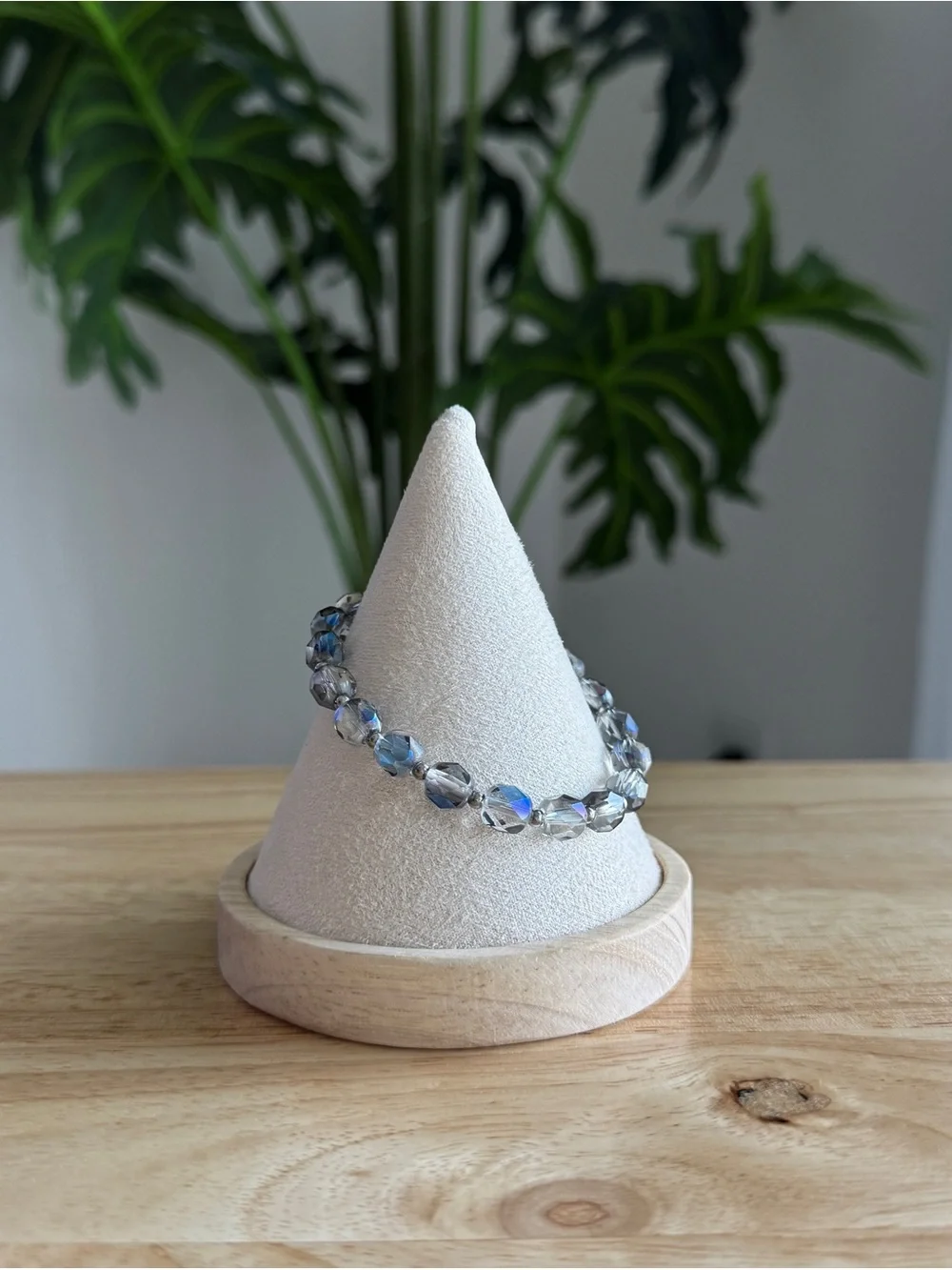 Aurora Borealis Faceted Crystal Stretch Bracelet | Ryze Party